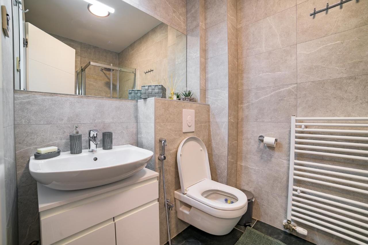 Apartman Epilux Тузла Экстерьер фото
