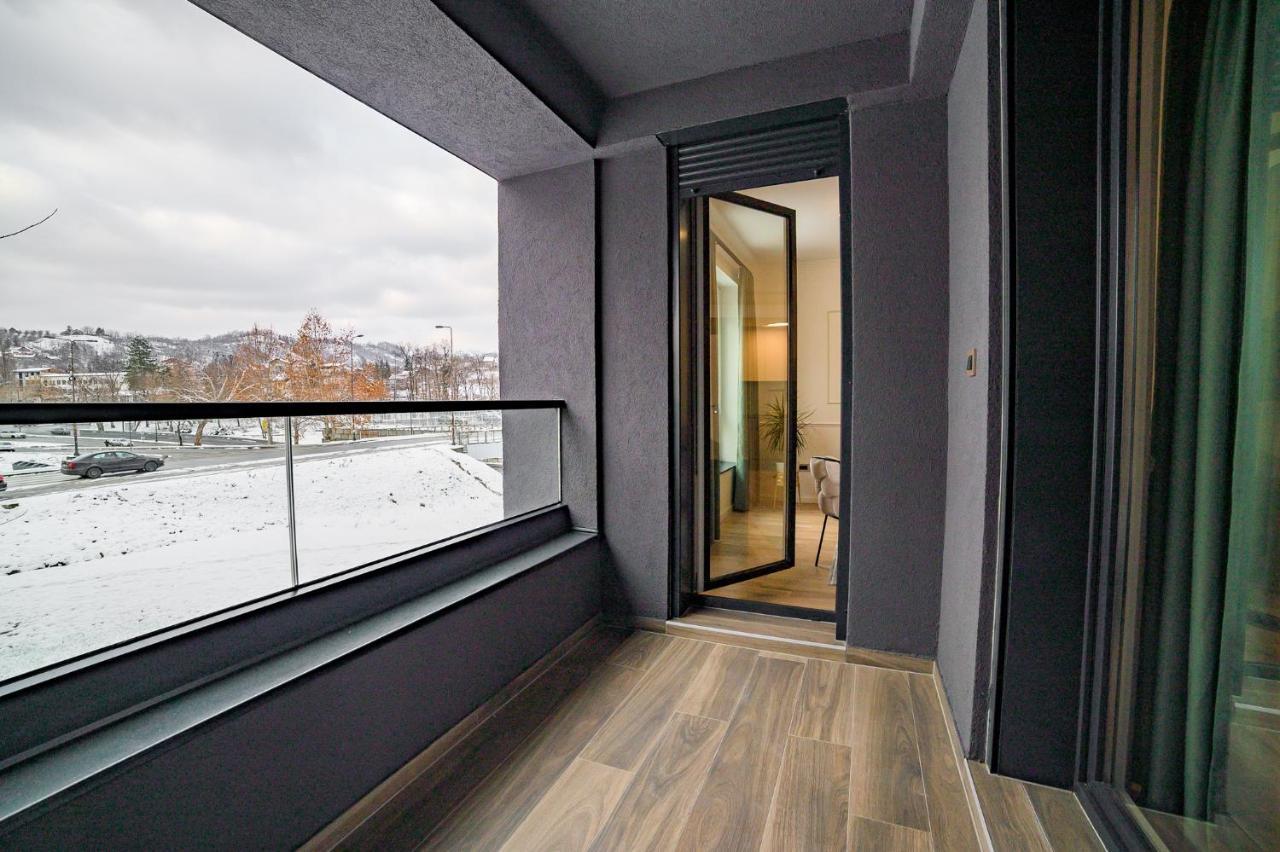 Apartman Epilux Тузла Экстерьер фото